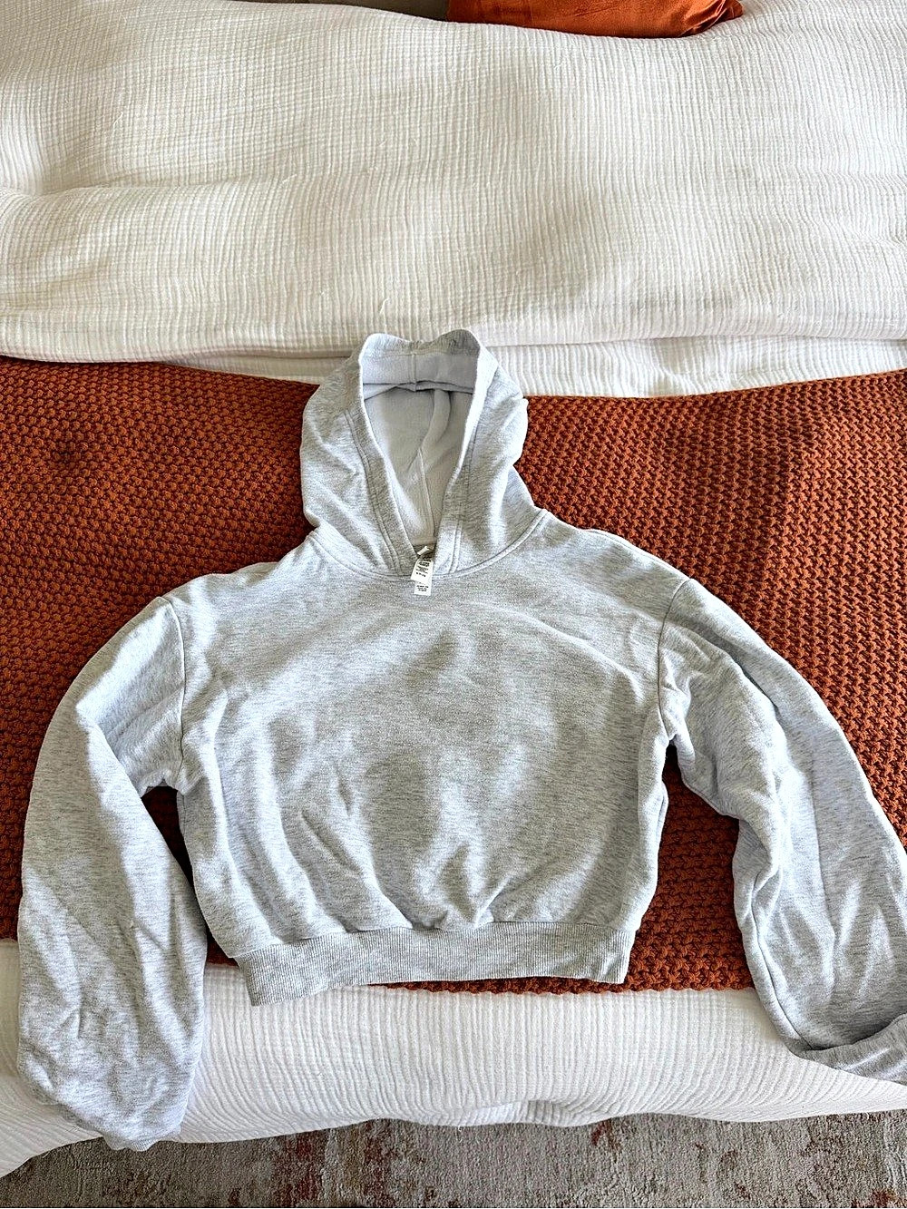 Skims Cropped Hoodie in Gray Size Small
